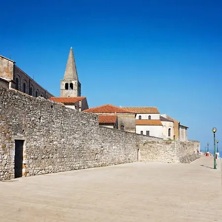 Cozy Studio-apartment Inmitten Der Altstadt Von Und Nur 50 Meter Zur Adria Poreč