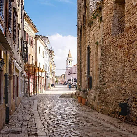 Cozy Studio-apartment Inmitten Der Altstadt Von Und Nur 50 Meter Zur Adria Apartamento *